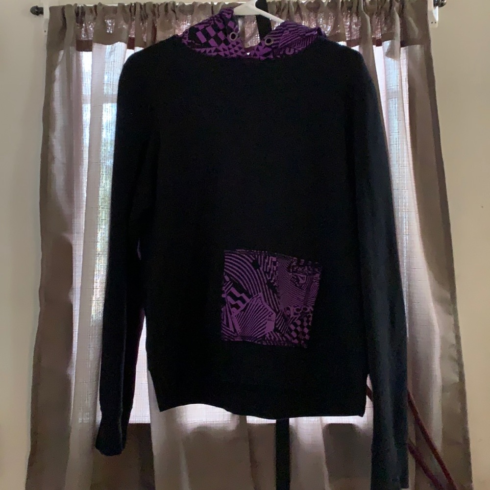 Black and purple graphic volcom hoodie
